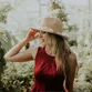 Standing carrying
                                           - 爱游戏